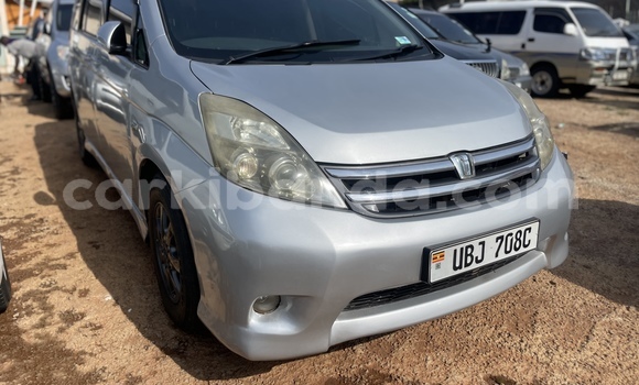 Buy Used Toyota ISis Silver Car in Kampala in Uganda Buy Used Toyota ISis Silver Car in Kampala in Uganda