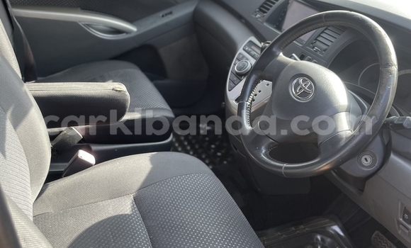 Buy Used Toyota ISis Silver Car in Kampala in Uganda Buy Used Toyota ISis Silver Car in Kampala in Uganda