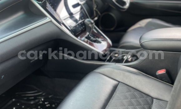 Acheter Occasion Voiture Toyota Harrier Noir à Kampala, Ouganda Acheter Occasion Voiture Toyota Harrier Noir à Kampala, Ouganda