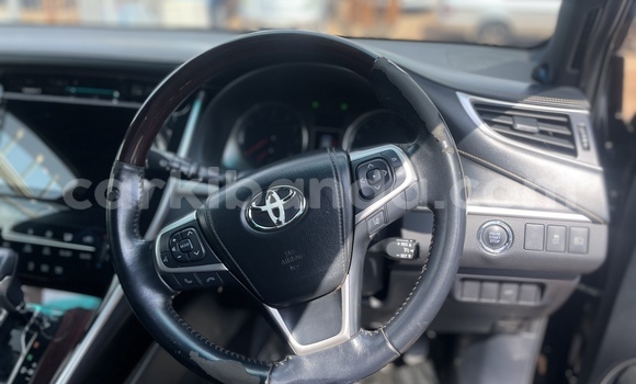 Acheter Occasion Voiture Toyota Harrier Noir à Kampala, Ouganda Acheter Occasion Voiture Toyota Harrier Noir à Kampala, Ouganda
