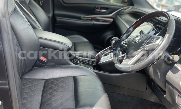 Acheter Occasion Voiture Toyota Harrier Noir à Kampala, Ouganda Acheter Occasion Voiture Toyota Harrier Noir à Kampala, Ouganda