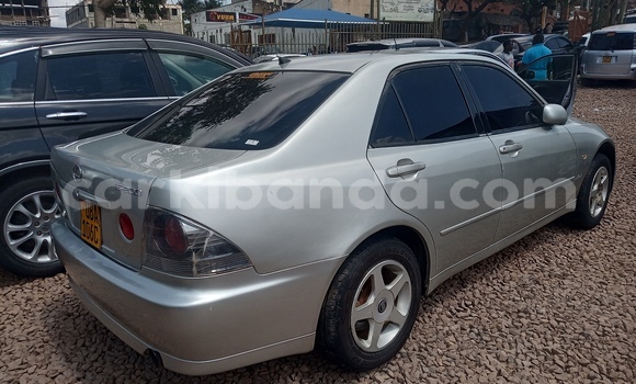 Gura Yakoze Lexus IS Silver Imodoka i Kampala mu Uganda Gura Yakoze Lexus IS Silver Imodoka i Kampala mu Uganda