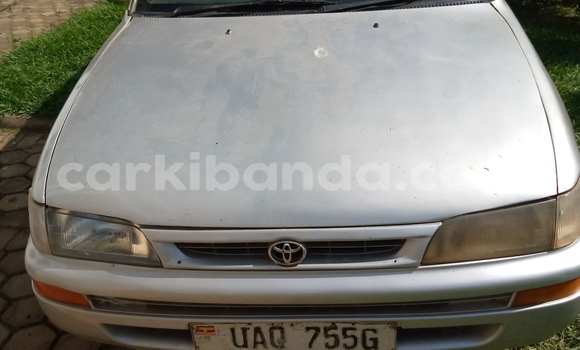 Acheter Occasion Voiture Toyota Corolla Gris à Mukono, Ouganda