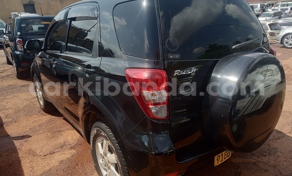 Gura Yakoze Toyota Rush Black Imodoka i Kampala mu Uganda Gura Yakoze Toyota Rush Black Imodoka i Kampala mu Uganda