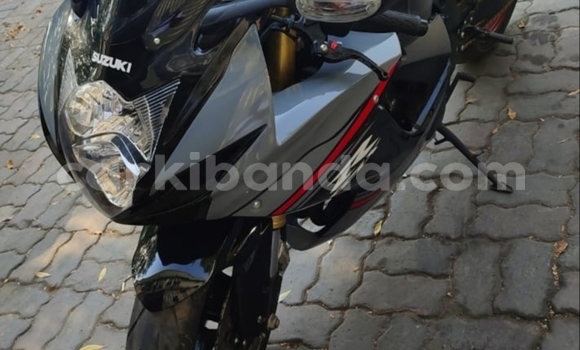 Buy Used Suzuki GSX–R Beige Bike in Kampala in Uganda