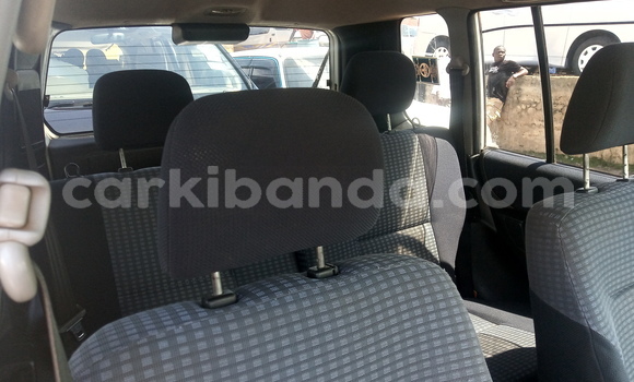 Gura Yakoze Mitsubishi Pajero White Imodoka i Kampala mu Uganda Gura Yakoze Mitsubishi Pajero White Imodoka i Kampala mu Uganda