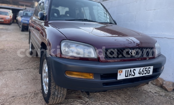 Nunua Ilio tumika Toyota RAV4 Nyekundu Gari ndani ya Kampala nchini Uganda Nunua Ilio tumika Toyota RAV4 Nyekundu Gari ndani ya Kampala nchini Uganda