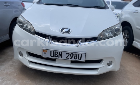 Buy Used Toyota Wish White Car in Kampala in Uganda