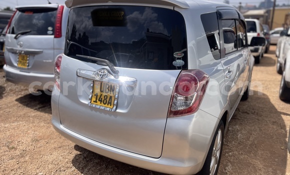 Acheter Occasion Voiture Toyota Ractis Gris à Kampala, Ouganda Acheter Occasion Voiture Toyota Ractis Gris à Kampala, Ouganda