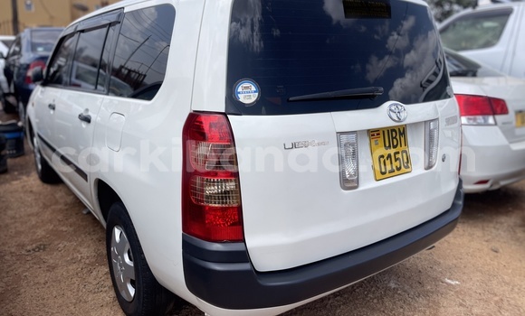 Acheter Occasion Voiture Toyota Probox Gris à Kampala, Ouganda Acheter Occasion Voiture Toyota Probox Gris à Kampala, Ouganda