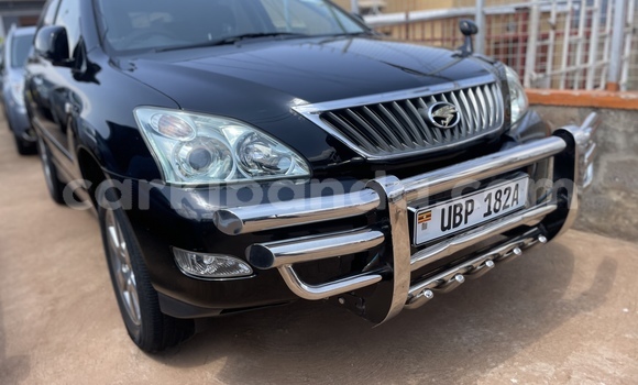 Acheter Occasion Voiture Toyota Harrier Noir à Kampala, Ouganda Acheter Occasion Voiture Toyota Harrier Noir à Kampala, Ouganda