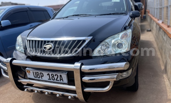 Acheter Occasion Voiture Toyota Harrier Noir à Kampala, Ouganda Acheter Occasion Voiture Toyota Harrier Noir à Kampala, Ouganda