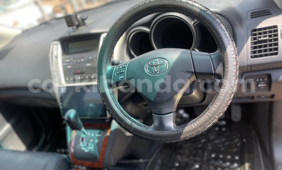 Acheter Occasion Voiture Toyota Harrier Noir à Kampala, Ouganda Acheter Occasion Voiture Toyota Harrier Noir à Kampala, Ouganda