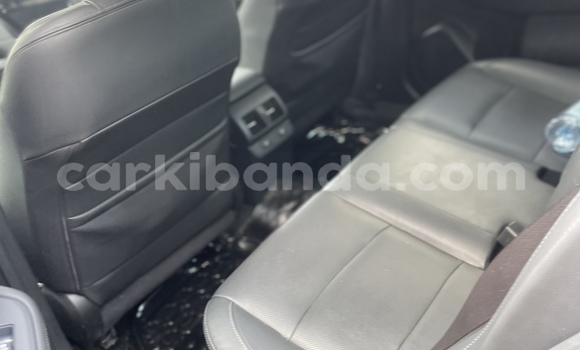 Acheter Occasion Voiture Subaru Legacy Bleu à Kampala, Ouganda Acheter Occasion Voiture Subaru Legacy Bleu à Kampala, Ouganda