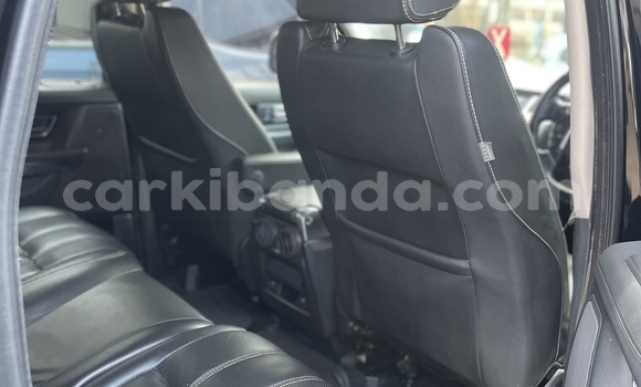 Acheter Occasion Voiture Land Rover Range Rover Sport Noir à Kampala, Ouganda Acheter Occasion Voiture Land Rover Range Rover Sport Noir à Kampala, Ouganda