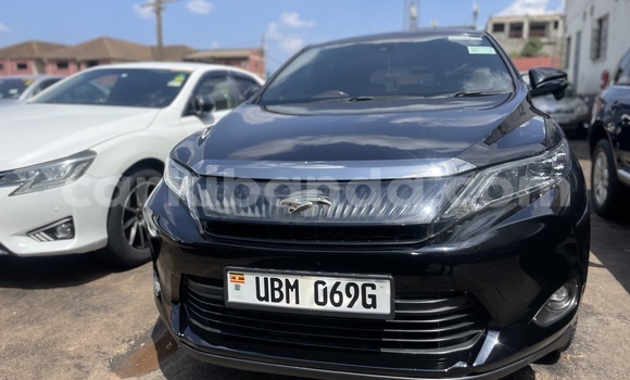 Buy Used Toyota Harrier Black Car in Kampala in Uganda