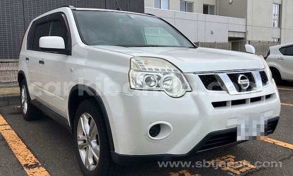 Acheter Neuf Voiture Nissan X–Trail Blanc à Kampala, Ouganda Acheter Neuf Voiture Nissan X–Trail Blanc à Kampala, Ouganda