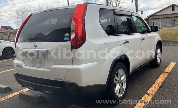 Acheter Neuf Voiture Nissan X–Trail Blanc à Kampala, Ouganda Acheter Neuf Voiture Nissan X–Trail Blanc à Kampala, Ouganda