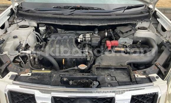 Acheter Neuf Voiture Nissan X–Trail Blanc à Kampala, Ouganda Acheter Neuf Voiture Nissan X–Trail Blanc à Kampala, Ouganda