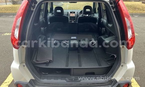 Acheter Neuf Voiture Nissan X–Trail Blanc à Kampala, Ouganda Acheter Neuf Voiture Nissan X–Trail Blanc à Kampala, Ouganda