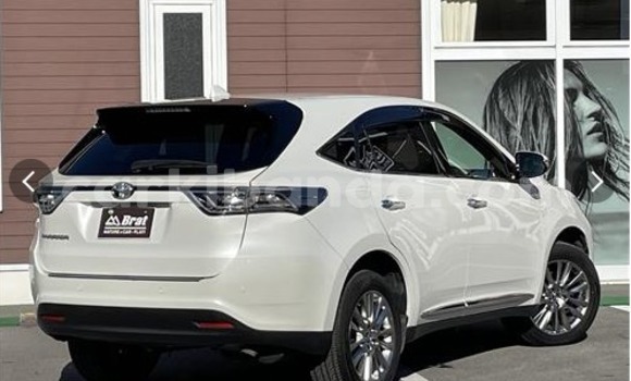 Acheter Neuf Voiture Toyota Harrier Blanc à Kampala, Ouganda Acheter Neuf Voiture Toyota Harrier Blanc à Kampala, Ouganda