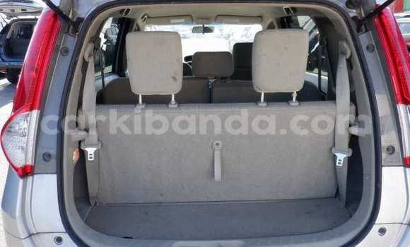 Acheter Neuf Voiture Toyota Passo Sette Gris à Kampala, Ouganda Acheter Neuf Voiture Toyota Passo Sette Gris à Kampala, Ouganda