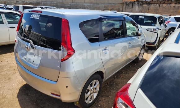 Acheter Neuf Voiture Toyota Passo Sette Gris à Kampala, Ouganda Acheter Neuf Voiture Toyota Passo Sette Gris à Kampala, Ouganda