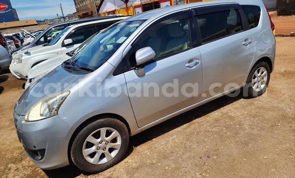 Acheter Neuf Voiture Toyota Passo Sette Gris à Kampala, Ouganda Acheter Neuf Voiture Toyota Passo Sette Gris à Kampala, Ouganda