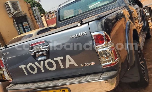 Gura Yakoze Toyota Hilux Other Imodoka i Busembatia mu Eastern Gura Yakoze Toyota Hilux Other Imodoka i Busembatia mu Eastern