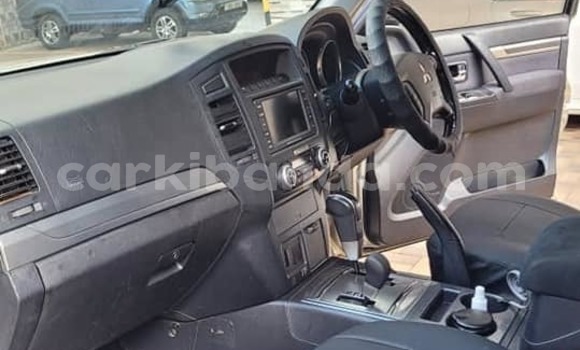 Gura Yakoze Mitsubishi Pajero Other Imodoka i Busembatia mu Eastern Gura Yakoze Mitsubishi Pajero Other Imodoka i Busembatia mu Eastern