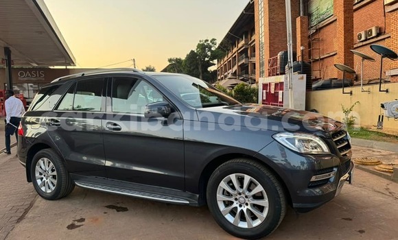 Acheter Occasion Voiture Mercedes‒Benz ML–Class Autre à Bundibugyo, Occidental Acheter Occasion Voiture Mercedes‒Benz ML–Class Autre à Bundibugyo, Occidental