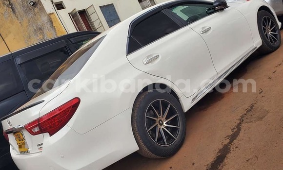 Acheter Occasion Voiture Toyota Mark X Blanc à Bugiri, Est Acheter Occasion Voiture Toyota Mark X Blanc à Bugiri, Est