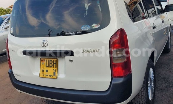 Gura Yakoze Toyota Probox White Imodoka i Bugiri mu Eastern Gura Yakoze Toyota Probox White Imodoka i Bugiri mu Eastern