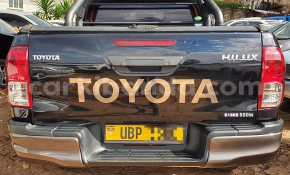 Acheter Occasion Voiture Toyota Hilux Noir à Bugiri, Est Acheter Occasion Voiture Toyota Hilux Noir à Bugiri, Est