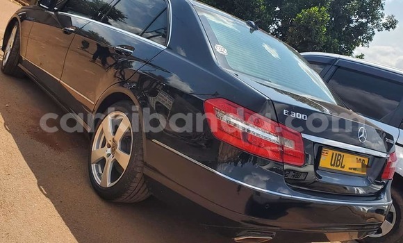 Gura Yakoze Mercedes‒Benz E–Class Black Imodoka i Bugiri mu Eastern Gura Yakoze Mercedes‒Benz E–Class Black Imodoka i Bugiri mu Eastern