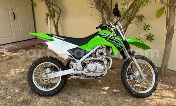 Nunua Ilio tumika Kawasaki KLX Kijani Bike ndani ya Kampala nchini Uganda