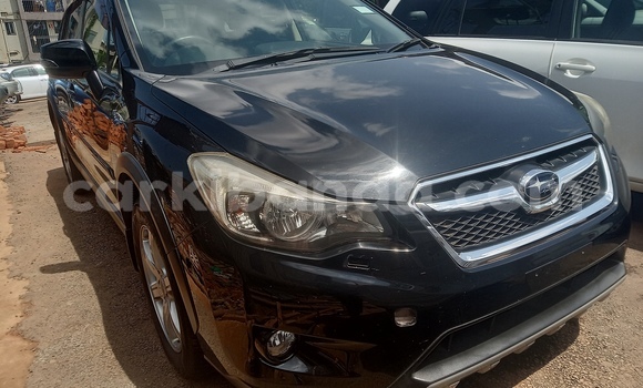 Nunua Imported Subaru XV Nyeusi Gari ndani ya Kampala nchini Uganda