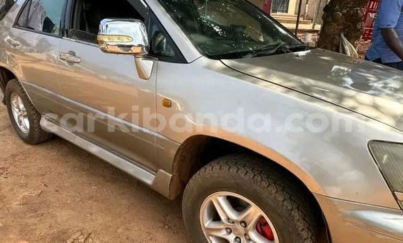 Acheter Occasion Voiture Toyota Harrier Autre à Kampala, Ouganda Acheter Occasion Voiture Toyota Harrier Autre à Kampala, Ouganda
