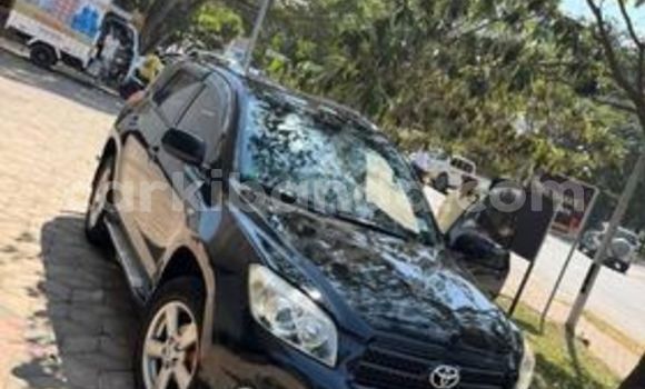 Nunua Ilio tumika Toyota RAV4 Nyingine Gari ndani ya Kampala nchini Uganda Nunua Ilio tumika Toyota RAV4 Nyingine Gari ndani ya Kampala nchini Uganda