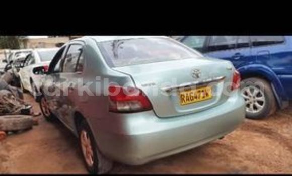 Nunua Ilio tumika Toyota Yaris Nyingine Gari ndani ya Kampala nchini Uganda Nunua Ilio tumika Toyota Yaris Nyingine Gari ndani ya Kampala nchini Uganda