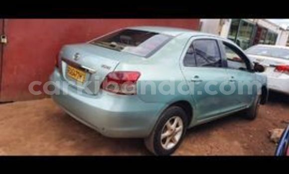 Nunua Ilio tumika Toyota Yaris Nyingine Gari ndani ya Kampala nchini Uganda Nunua Ilio tumika Toyota Yaris Nyingine Gari ndani ya Kampala nchini Uganda