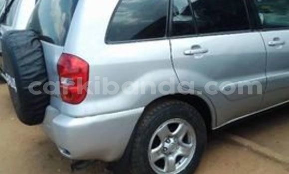 Nunua Ilio tumika Toyota RAV4 Nyingine Gari ndani ya Bombo nchini Kati Nunua Ilio tumika Toyota RAV4 Nyingine Gari ndani ya Bombo nchini Kati