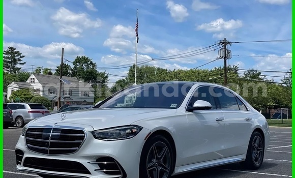 Buy Used Mercedes‒Benz S–Class White Car in Amudat in Northern