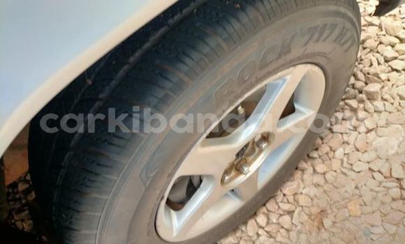 Acheter Occasion Voiture Mitsubishi Pajero iO Gris à Kampala, Ouganda Acheter Occasion Voiture Mitsubishi Pajero iO Gris à Kampala, Ouganda