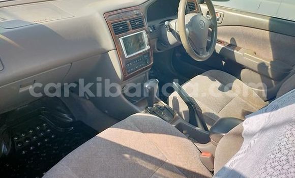 Acheter Occasion Voiture Toyota Premio Gris à Kampala, Ouganda Acheter Occasion Voiture Toyota Premio Gris à Kampala, Ouganda