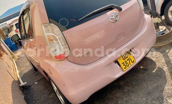 Gura Yakoze Toyota Passo Brown Imodoka i Kampala mu Uganda