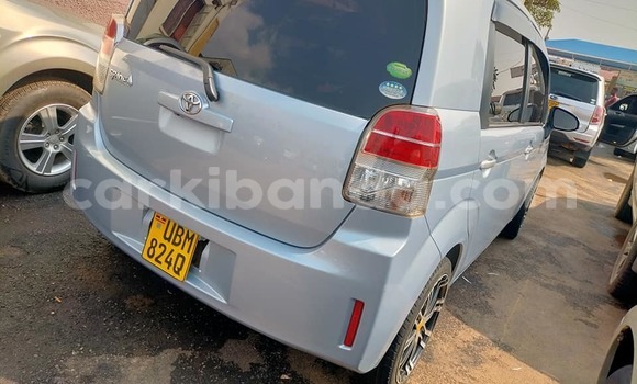 Acheter Occasion Voiture Toyota Spade Gris à Kampala, Ouganda Acheter Occasion Voiture Toyota Spade Gris à Kampala, Ouganda