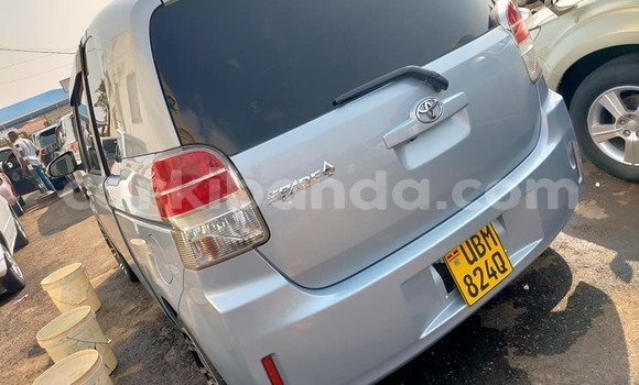 Acheter Occasion Voiture Toyota Spade Gris à Kampala, Ouganda Acheter Occasion Voiture Toyota Spade Gris à Kampala, Ouganda