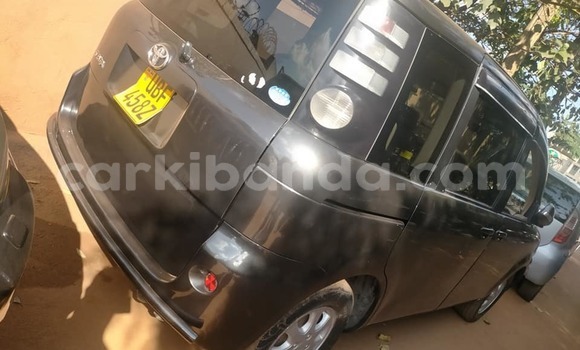 Acheter Occasion Voiture Toyota Sienta Noir à Kampala, Ouganda Acheter Occasion Voiture Toyota Sienta Noir à Kampala, Ouganda
