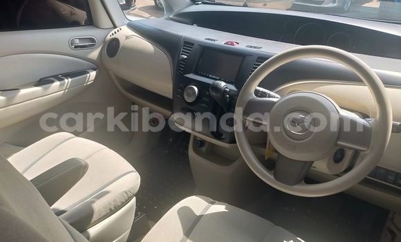 Acheter Occasion Voiture Mazda Biante Noir à Kampala, Ouganda Acheter Occasion Voiture Mazda Biante Noir à Kampala, Ouganda